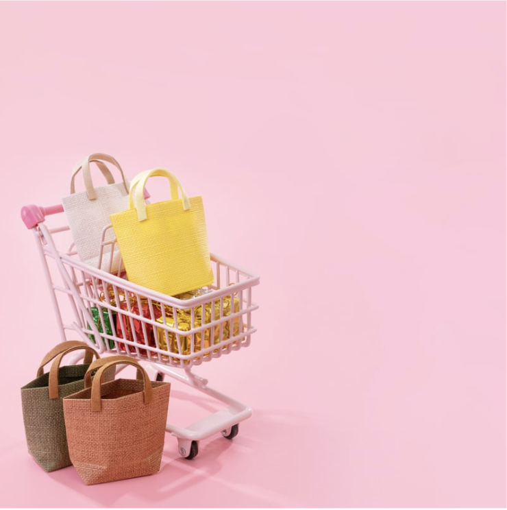 Caddie représentant la commercialisation de produits cosmétiques artisanaux, illustrant la réglementation stricte encadrant leur vente en France.